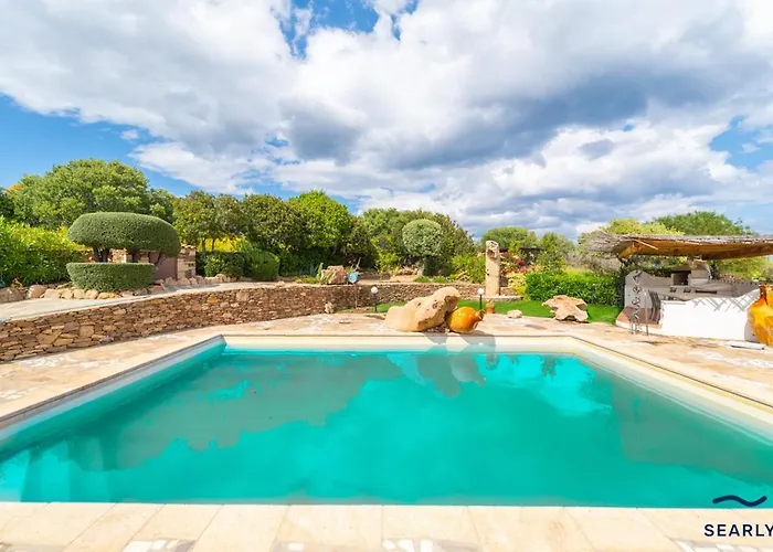 Filomena Con Piscina By Searly Agrustos